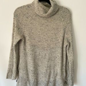 Women’s Gray Mendocino Sweater, Medium